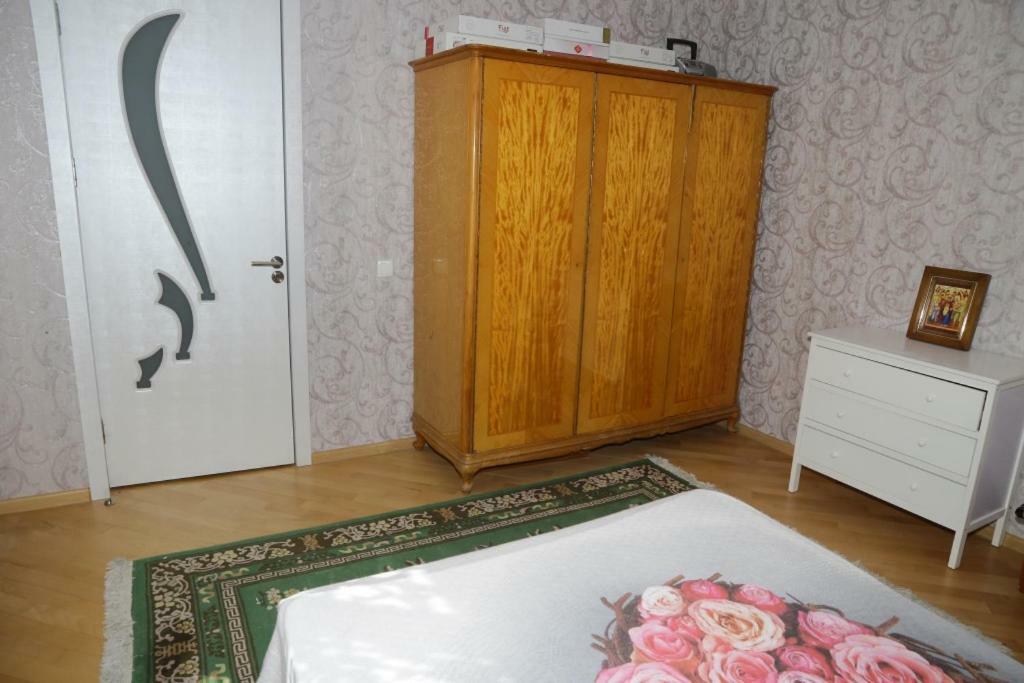 Nana'S Apartment 쿠타이시 외부 사진